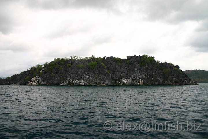 Coron 0094.JPG - Islands in the bay